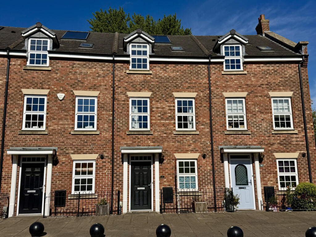 4-bed house on St Nicholas Road, Beverley, HU17 0QT, £260,000