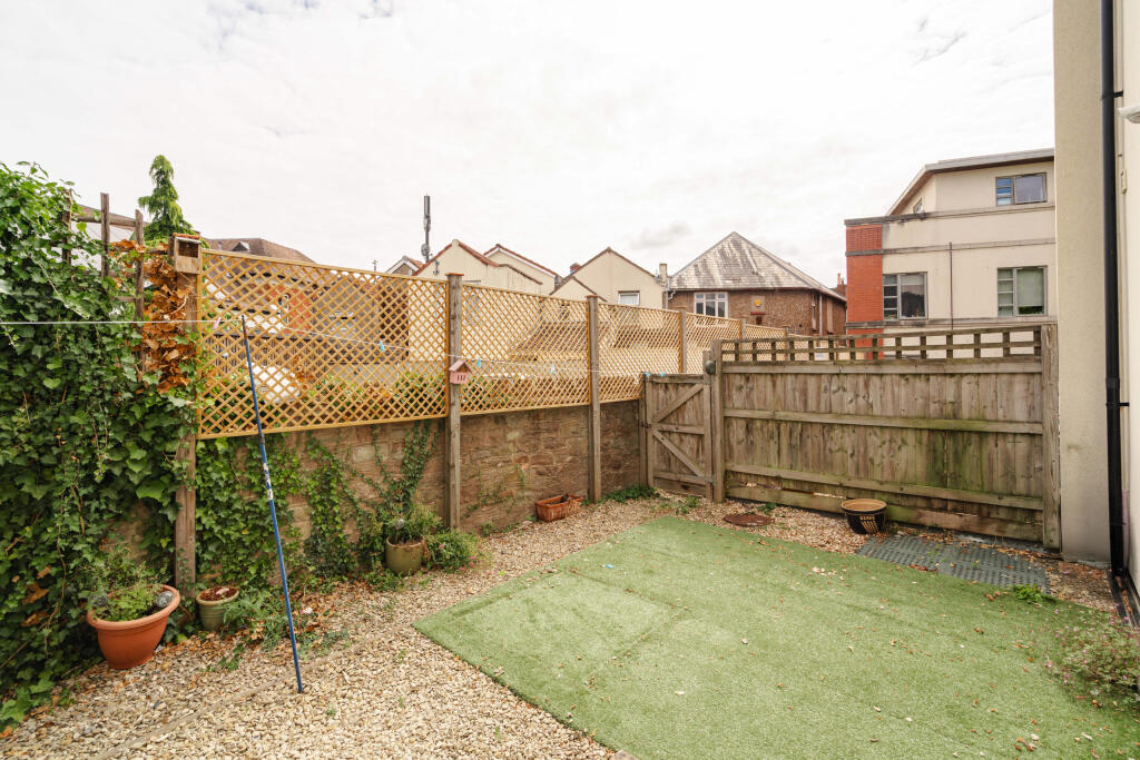 Gloucester Road, Horfield, Bristol photo 3