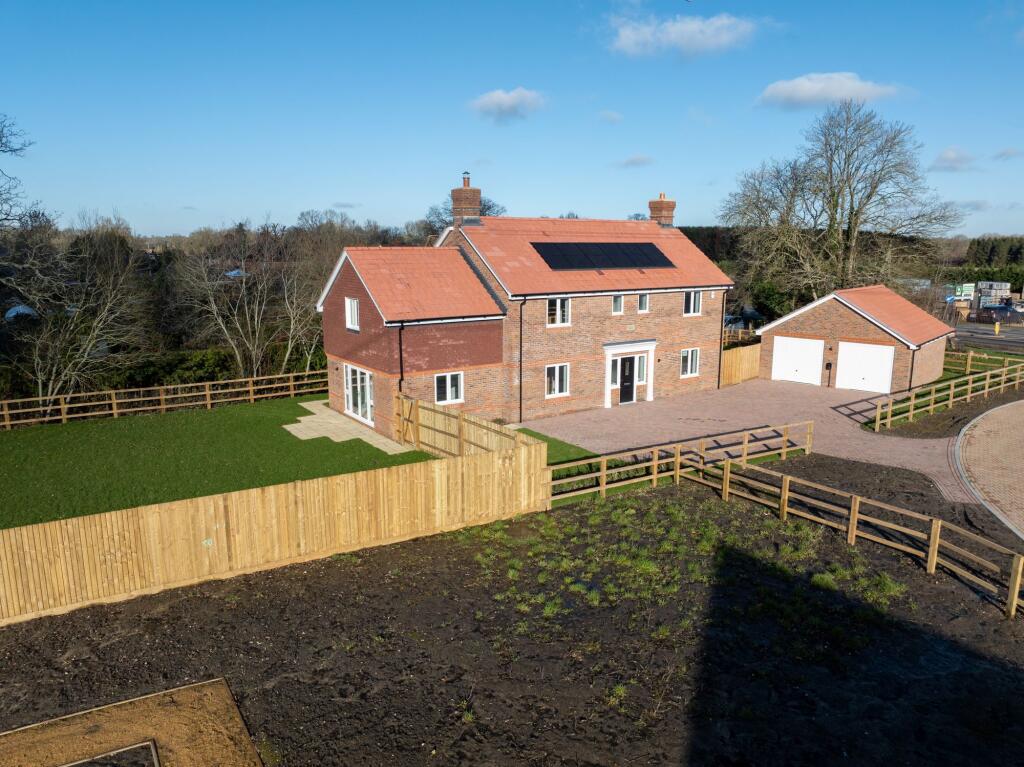 Main image of property: Meadow View, Pamber End, RG26