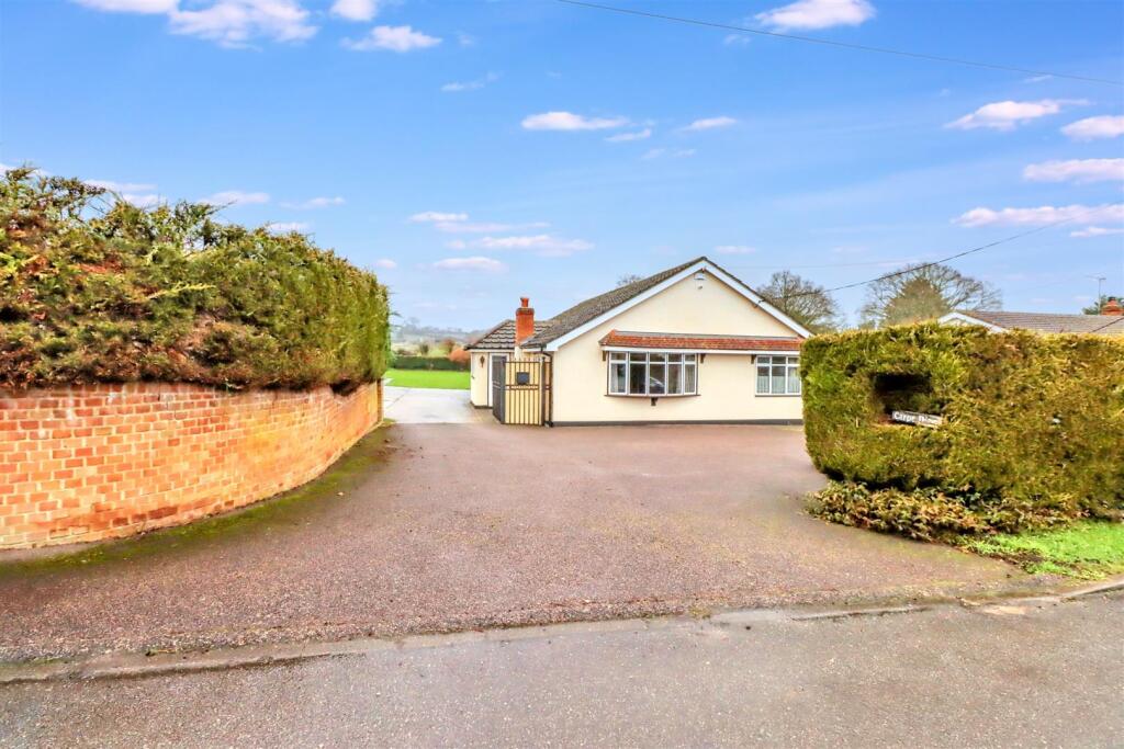 3-bed bungalow on Vera Road, Downham, Billericay, £825,000