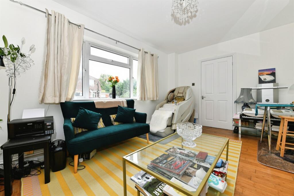 House in Swindon - View 5