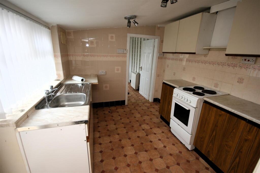 Liverpool Road, Skelmersdale - More