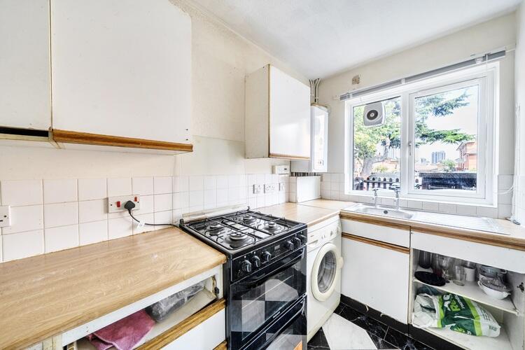 Apartment in London - View 4
