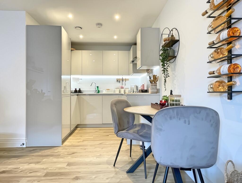 Apartment in Colchester - View 4
