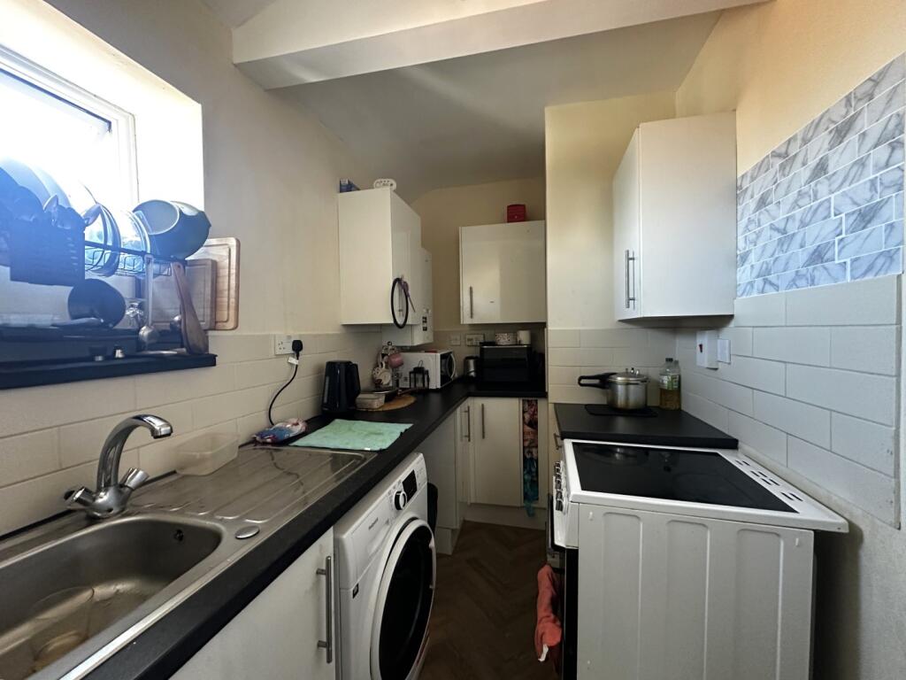 12B Aldiss Court, High Street, Dereham, Norfolk NR19 1TS photo 4