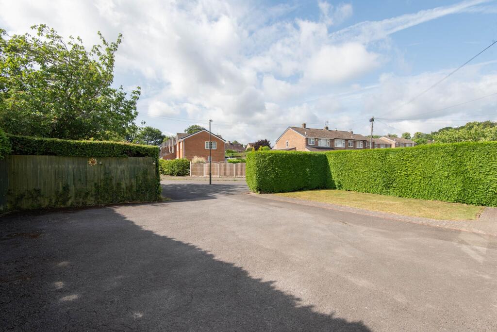 House in Chesterfield, Boythorpe - View 5