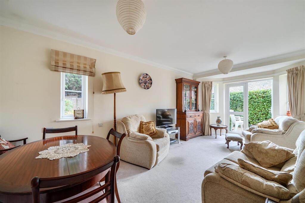 Apartment in Wimborne Minster, Dorset - More