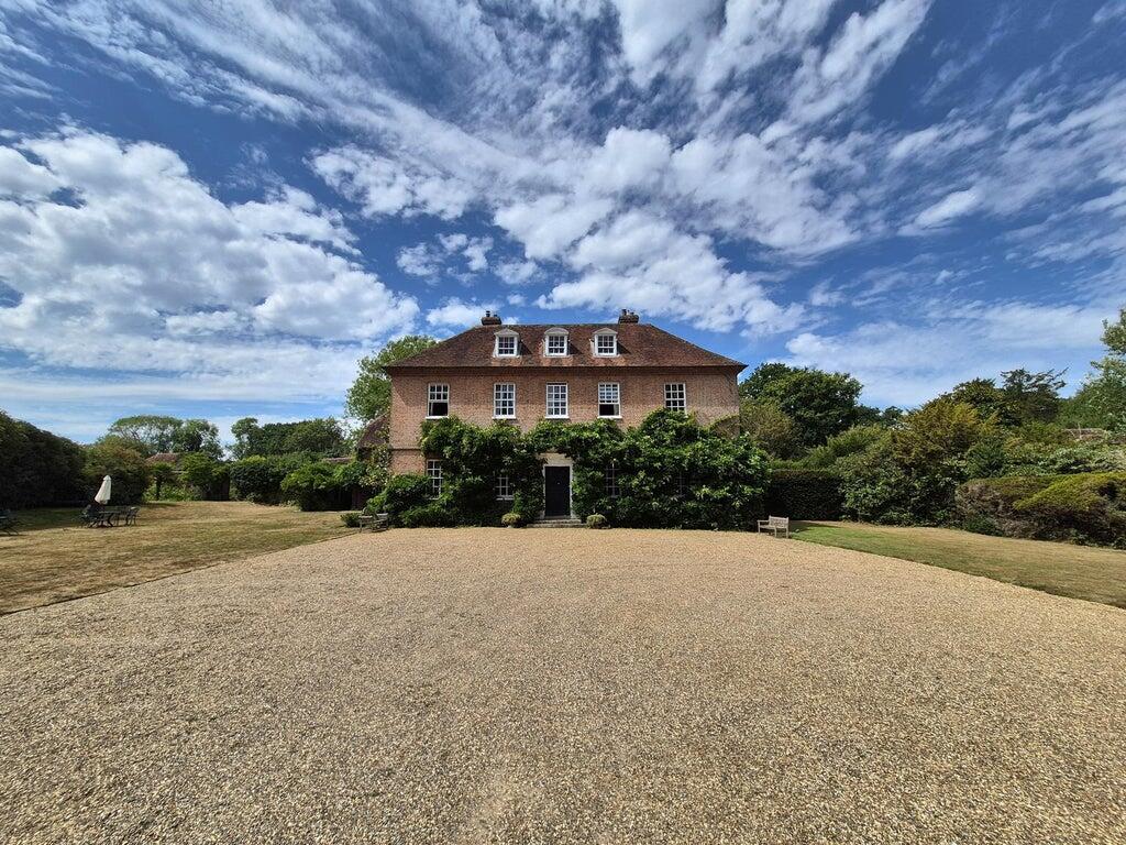 Main image of property: Sprivers Mansion, Sprivers, Lamberhurst Road, Horsmonden, Tonbridge, TN12 8DR