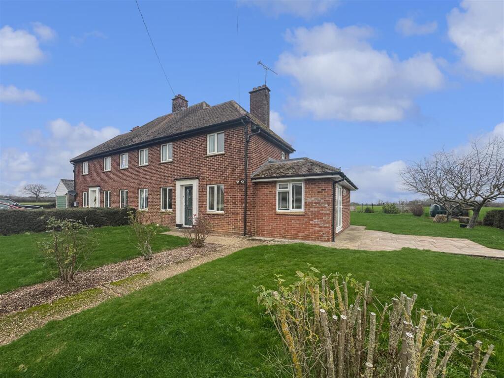 Main image of property: Mowden Hall Lane, Hatfield Peverel