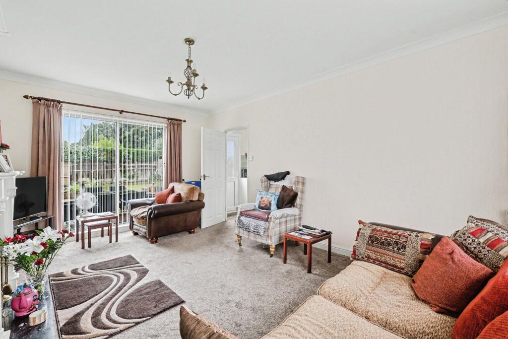 House in Northampton, West Northamptonshire - View 5