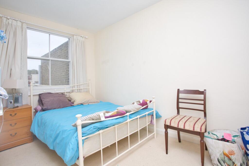 Apartment in Canterbury - View 4