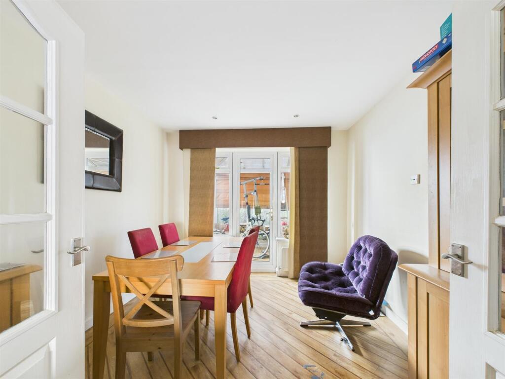 Barton Close, Tynemouth photo 2