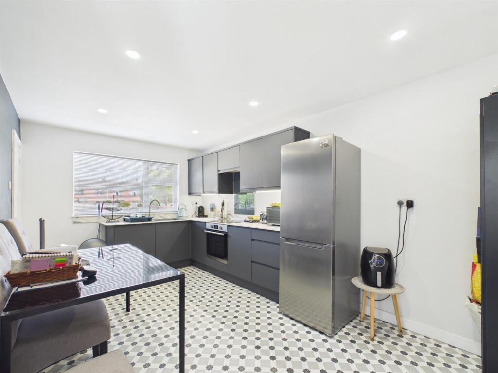House in South Kesteven, Stamford - View 4
