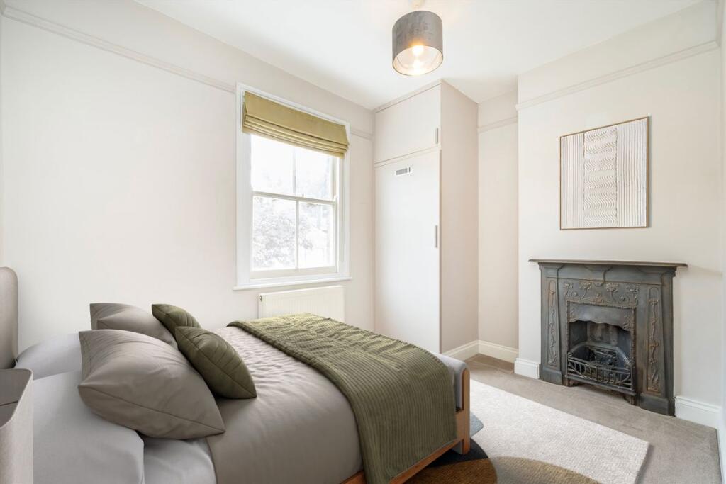 House in London - View 2