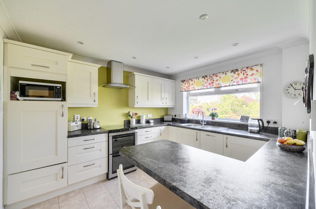 Additional image 9 of Grangefields, Street, BA16