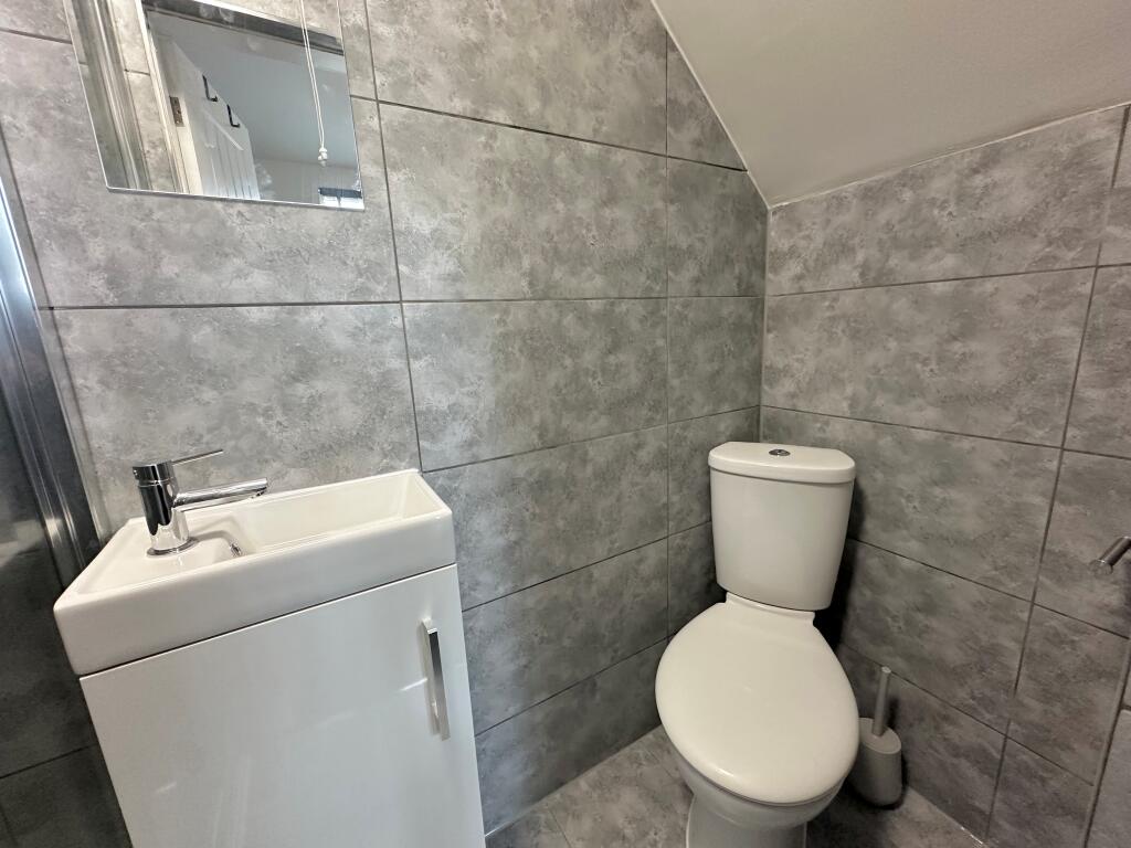 House in Sandwell, West Midlands - View 4