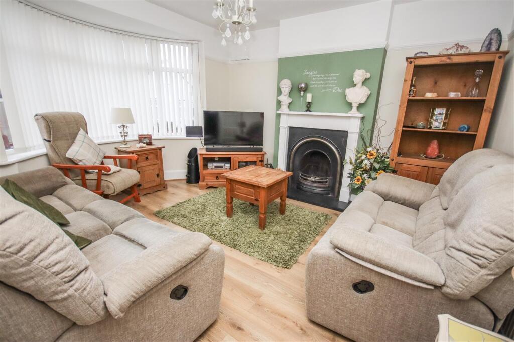 House in Rushden, North Northamptonshire - View 2