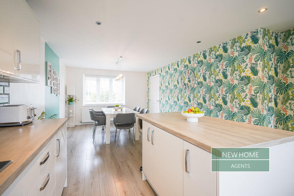House in Wakefield - View 5