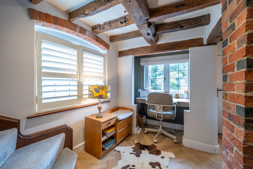 House in Stoke-on-Trent - View 5