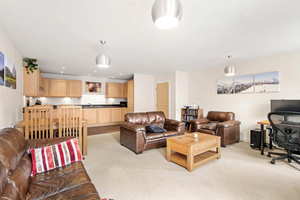 Apartment in Worcester - View 4