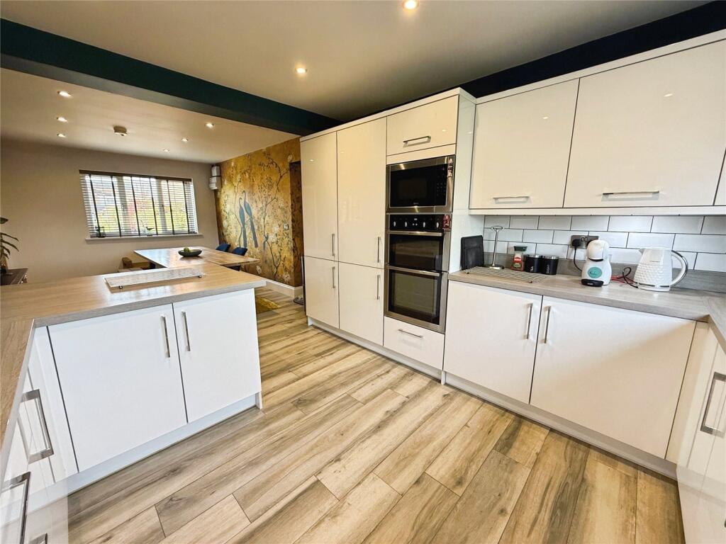 Mill Lane, North Hykeham, Lincoln, Lincolnshire, LN6 - View 5
