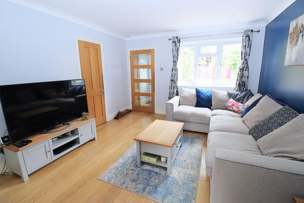 House in Guildford - View 4