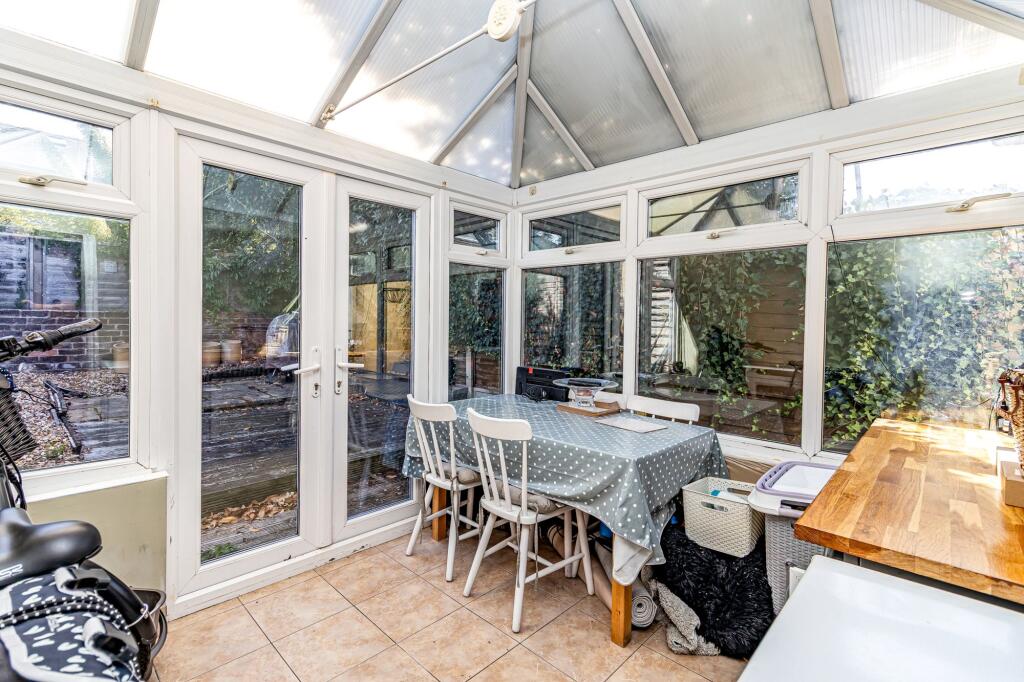 House in Portsmouth - View 5