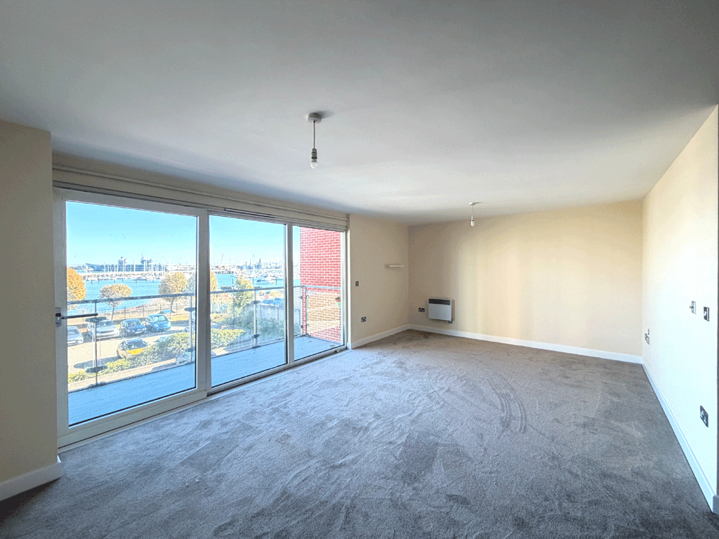 Apartment in Gosport, Hampshire - View 3