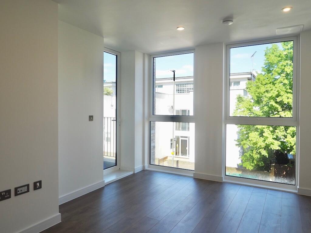 Apartment in London, Earlsfield - More