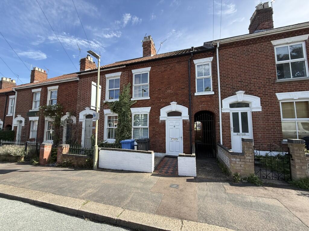 Main image of property: 41 Warwick Street, Norwich, Norfolk NR2 3LD