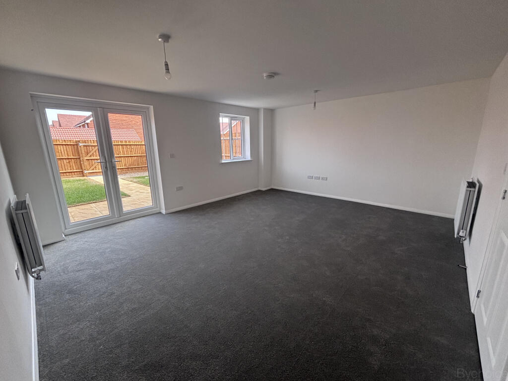 House in Ipswich - View 3