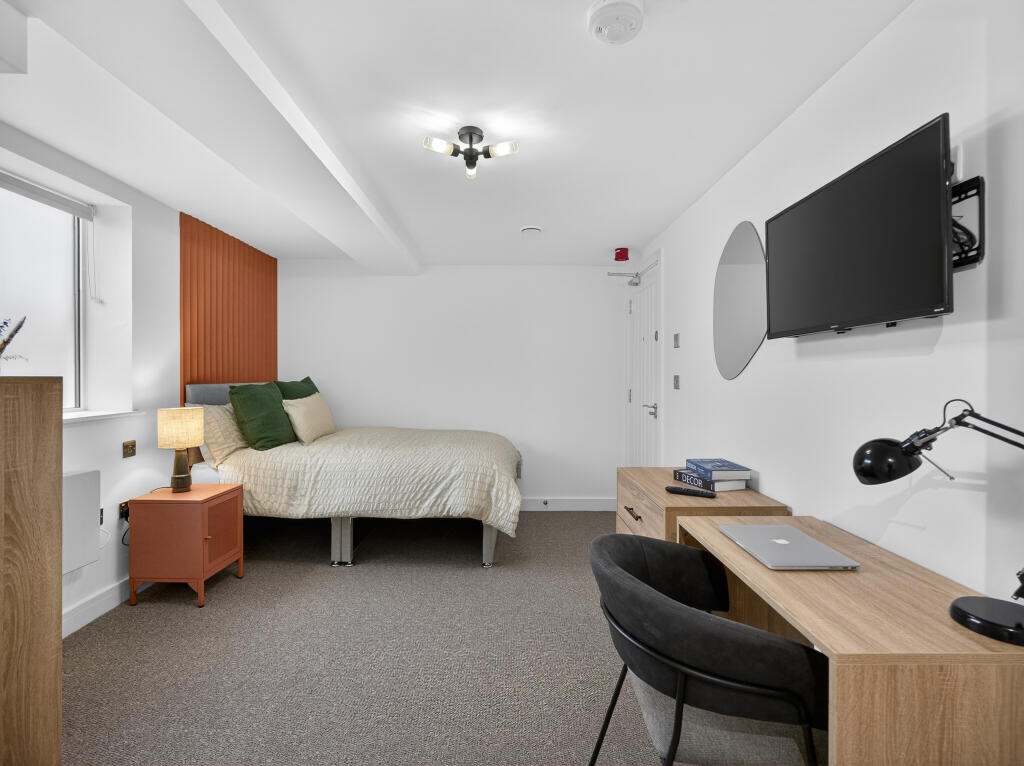 Apartment in Derby - View 4
