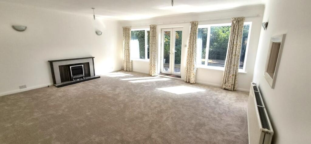 House in London - View 2