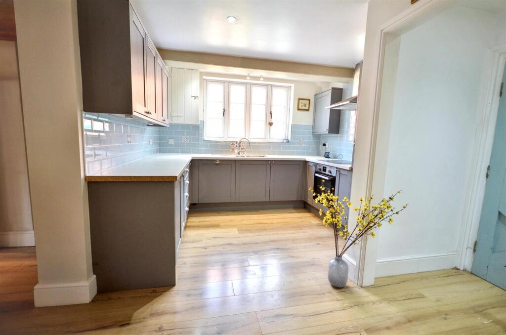 House in Stafford, Stone Rural - View 5
