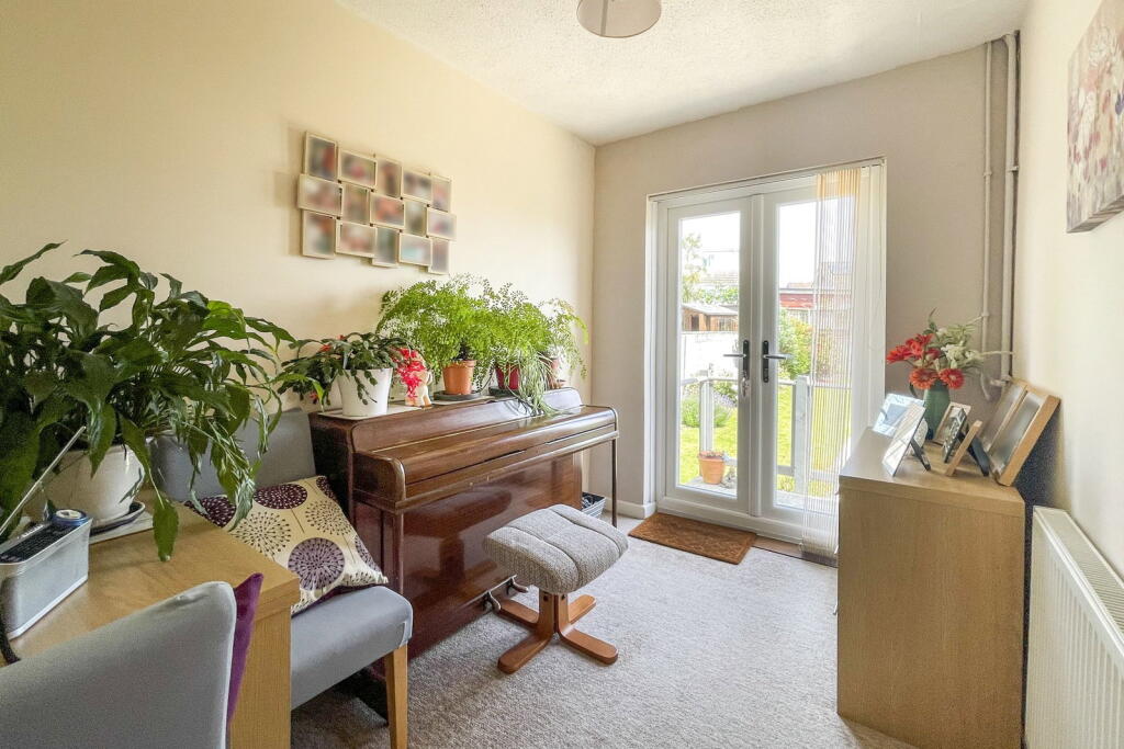 Carisbrooke Road, Crownhill, Plymouth, Devon, PL6 5PW - More