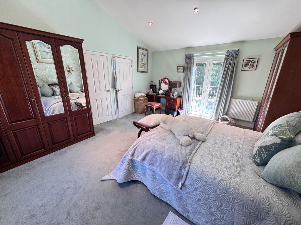 House in Stockport - View 4