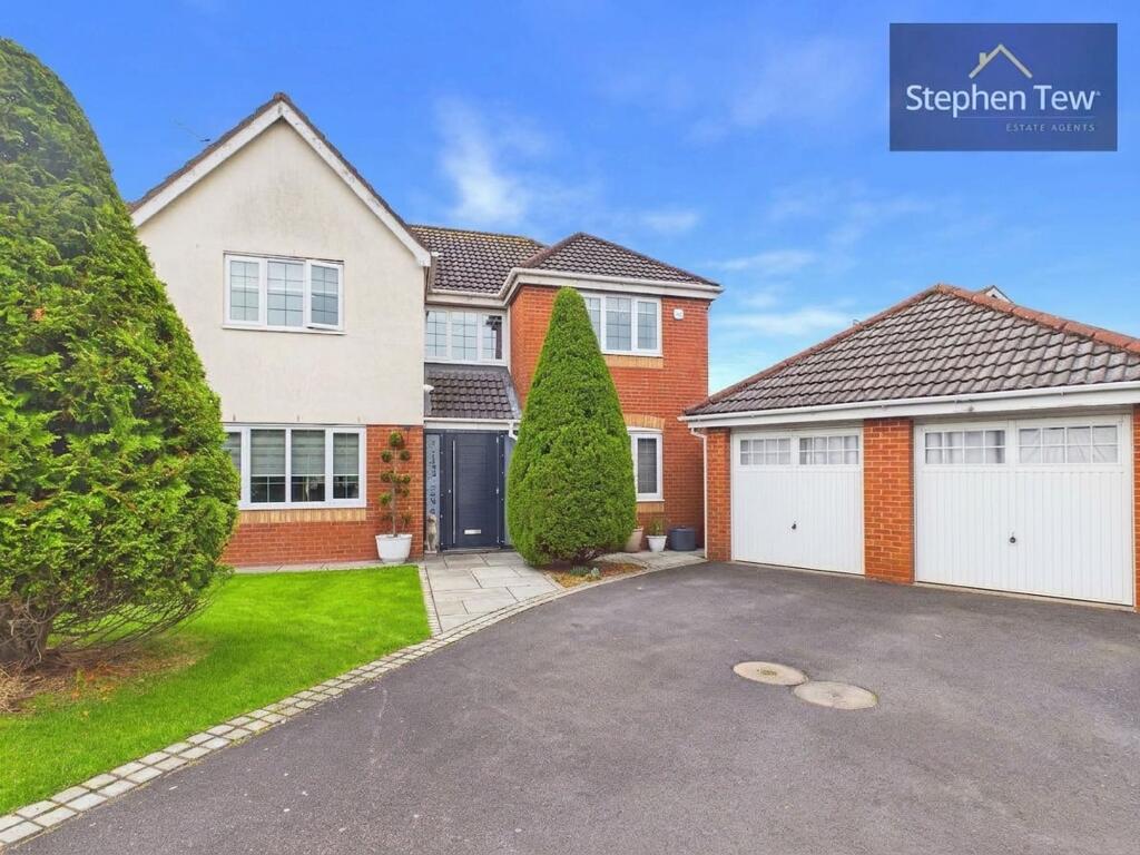 4-bed detached on Tennyson Drive, Bispham, FY2, £370,000