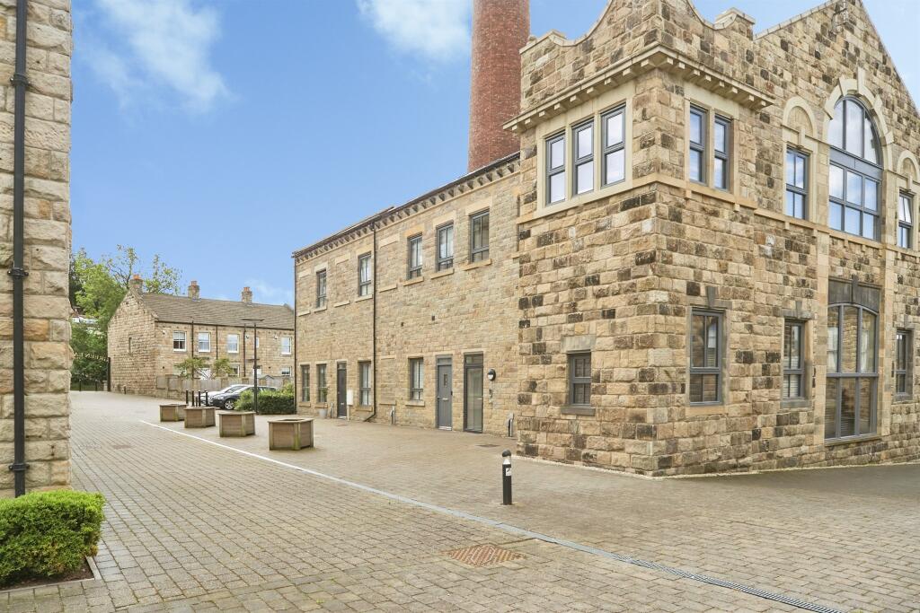 Main image of property: Dyehouse Walk, Yeadon, Leeds