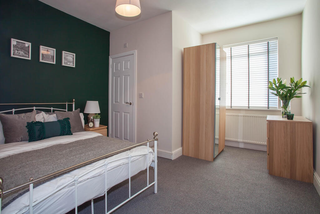 Main image of property: Sherbrook Terrace, Nottingham, NG5