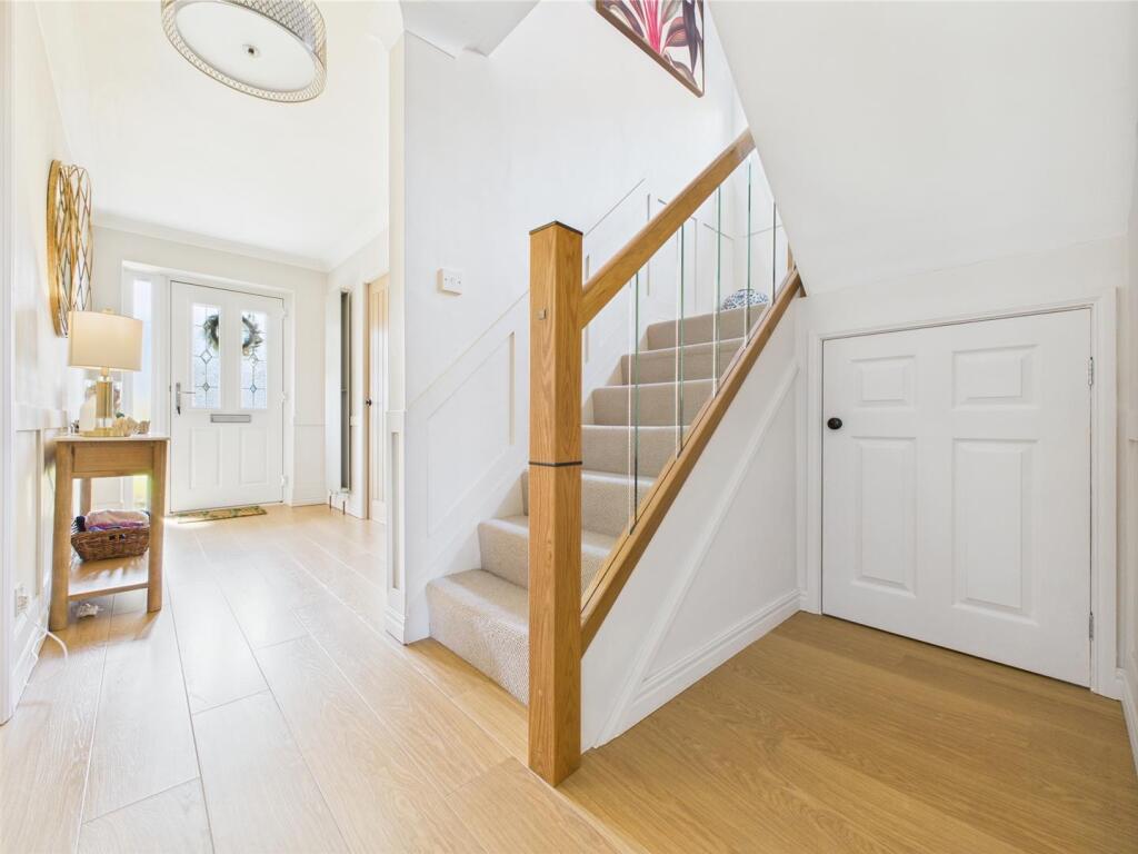Hertford Close, Whitley Bay photo 4