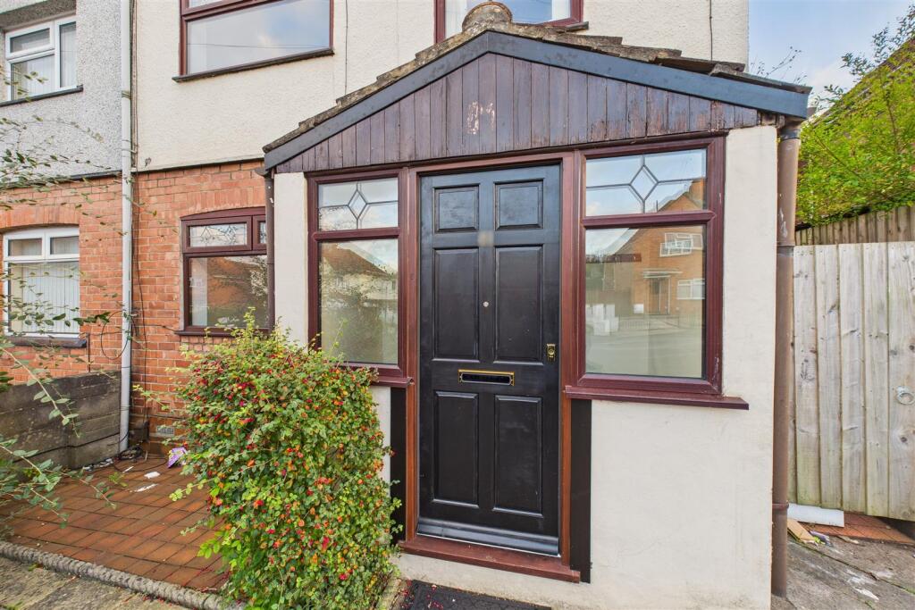 House in Bristol, Knowle West, Knowle - More