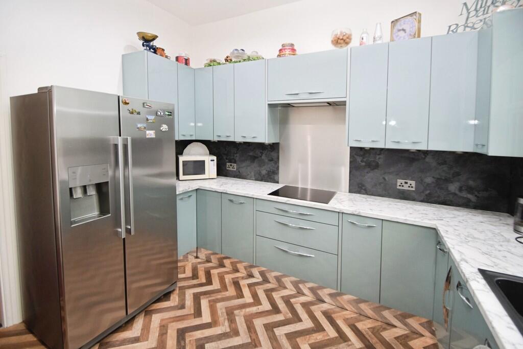 Dallam Road, Shipley - More