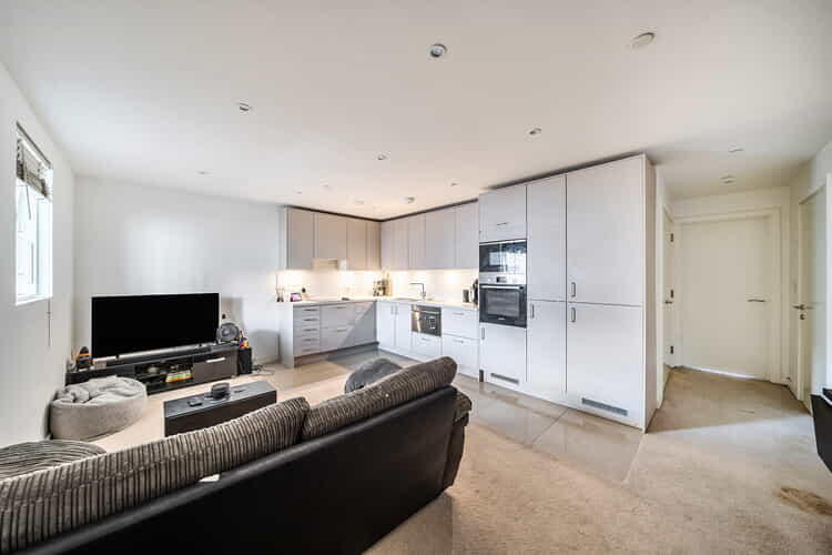 Main image of property: Marina Gardens, Portishead, North Somerset, BS20