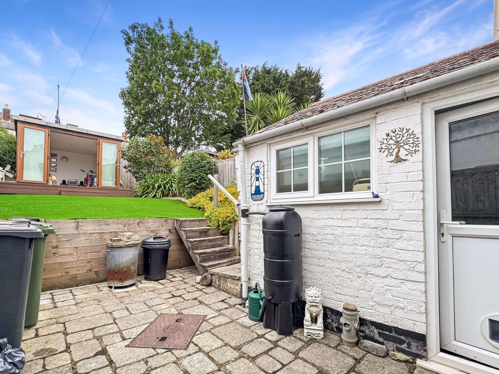 House in Cowes, Isle of Wight - View 5
