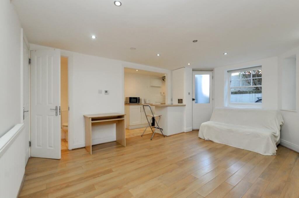 Apartment in London, Upper Clapton, Clapton - View 4