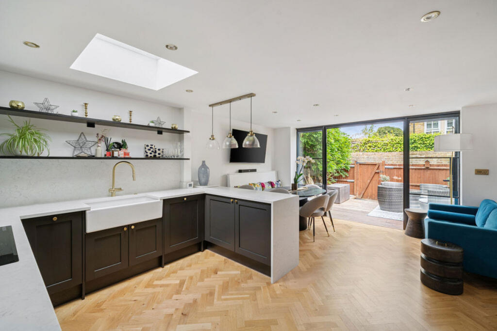 Main image of property: Howards Lane, London, SW15