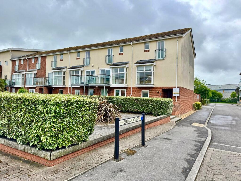 Main image of property: Selman Close, Hythe, SO45