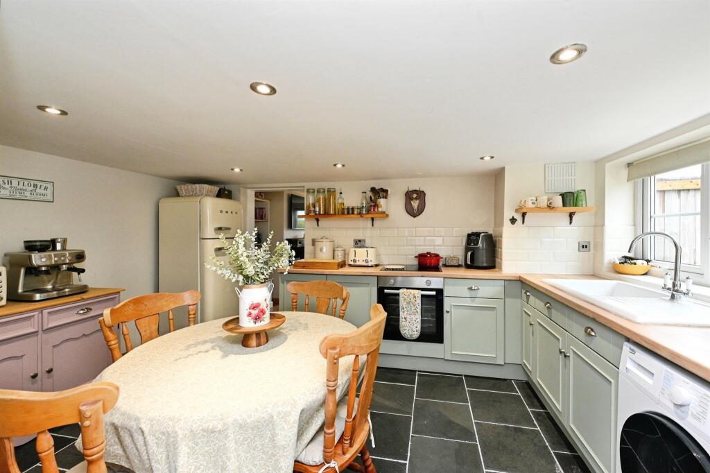 House in Peterborough - View 2