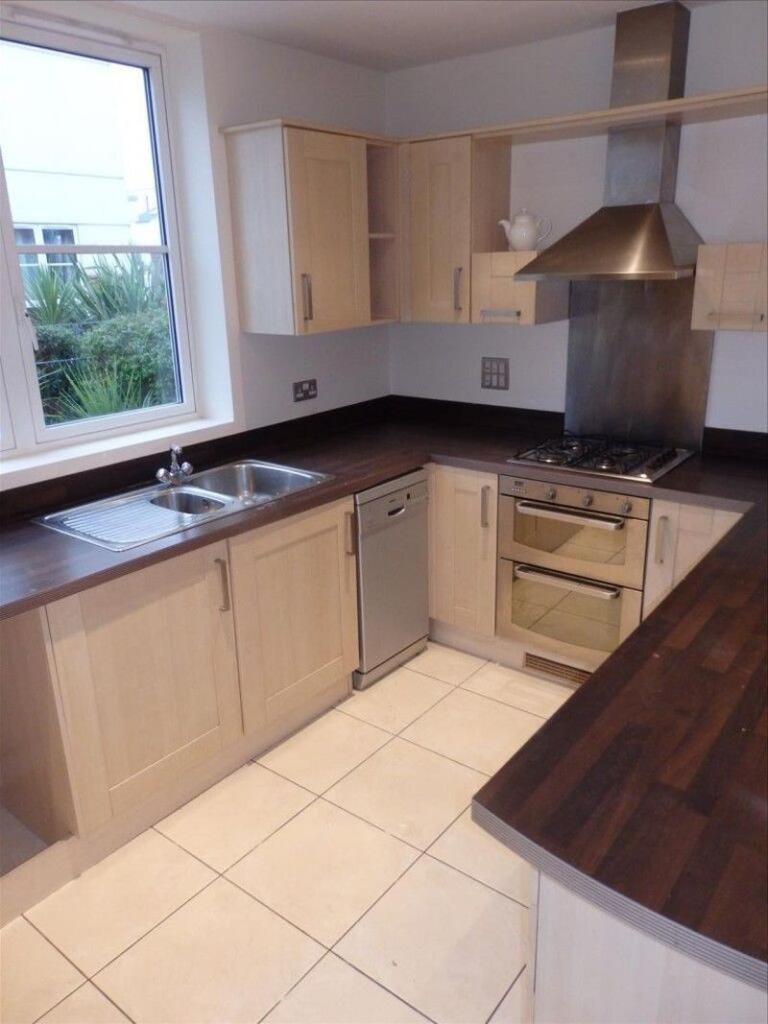 Woodford Road, Leicester photo 2