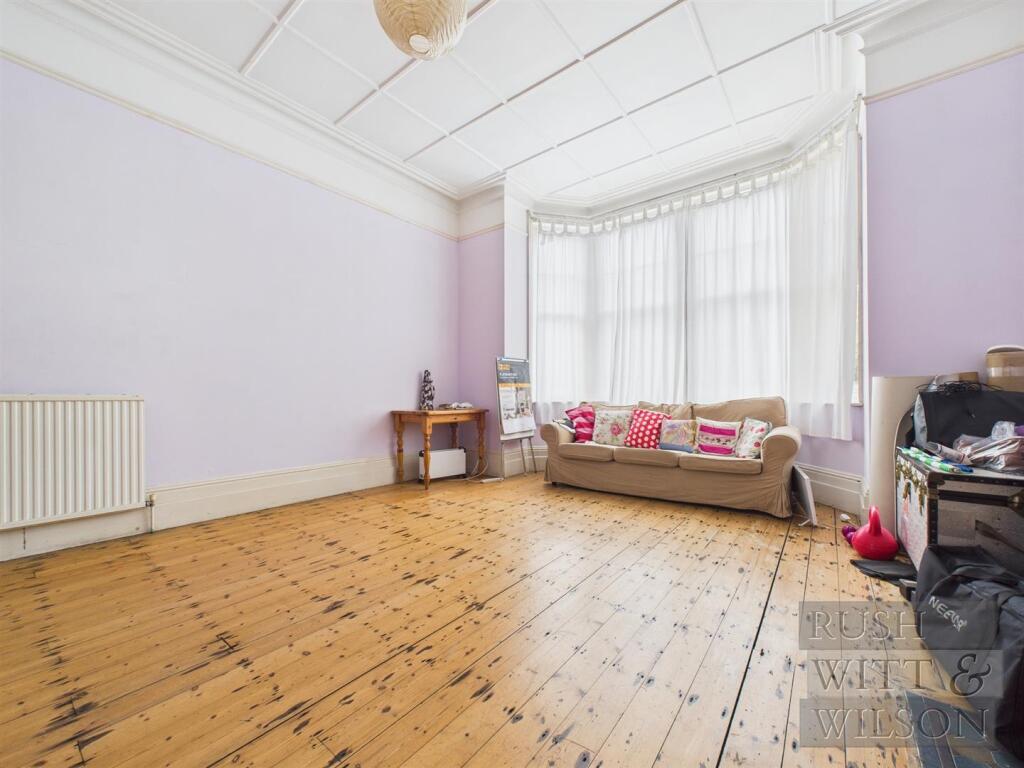 Woodland Vale Road, St. Leonards-On-Sea photo 4